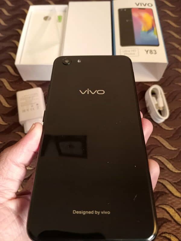 vivo y83; 6+128; complete Box; New 2