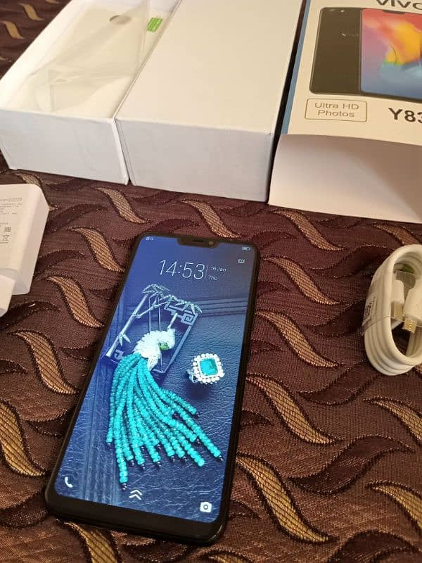 vivo y83; 6+128; complete Box; New 3