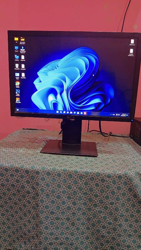 Gaming PC complete set for sale . excellent condition 3