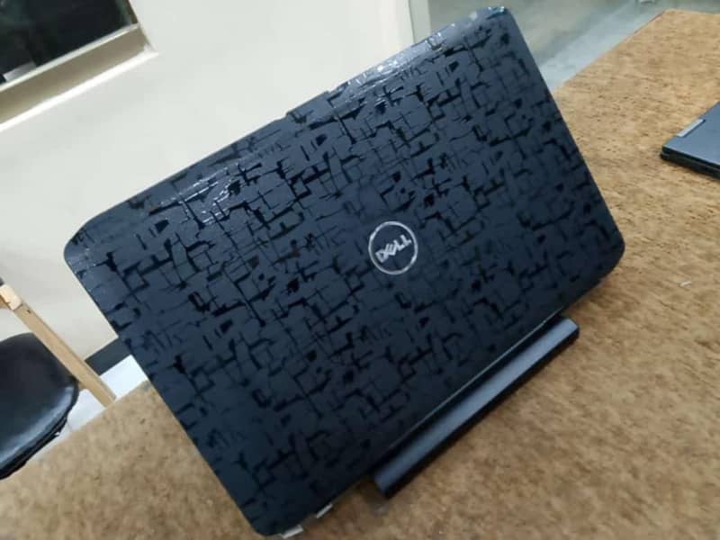 Dell Laptop Available 1