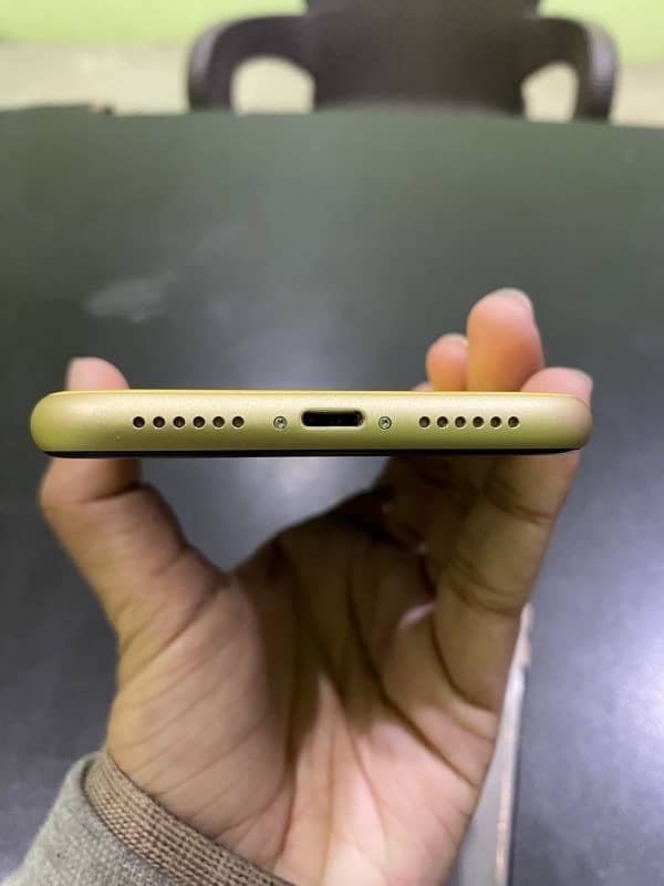 iphone XR  64gb 2