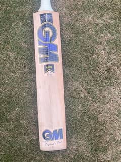 cricket Bat for sale new condition only 3 matches played