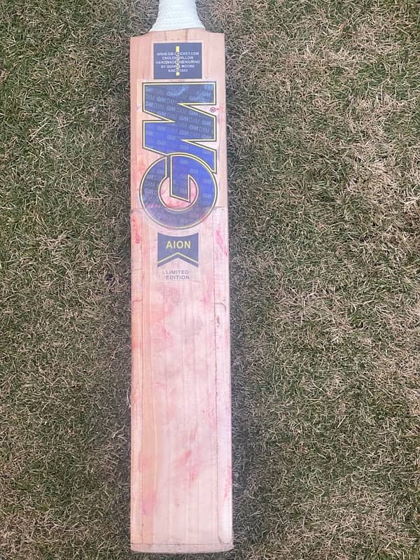 cricket Bat for sale new condition only 3 matches played 1