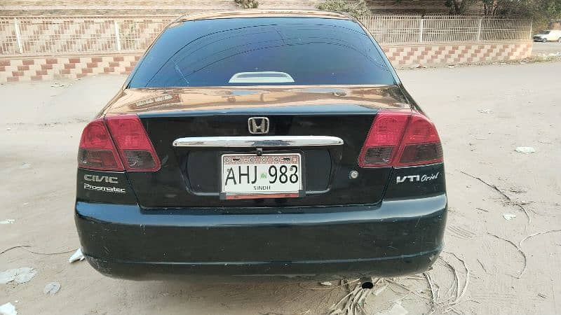 Honda Civic Oriel 2005 1