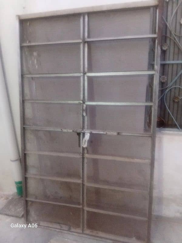 very heavy double door iron gate 1