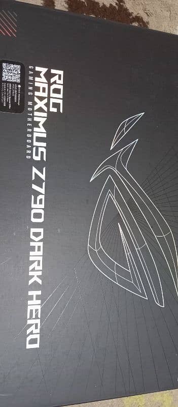 ROG Maximus Dark Hero Z790 3