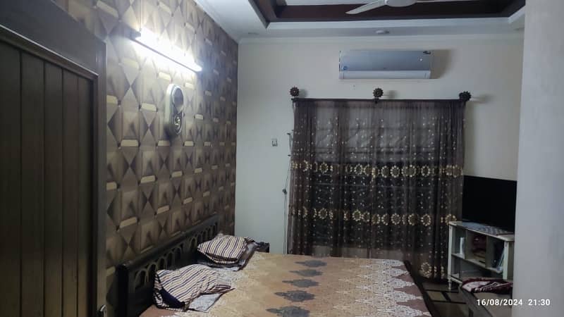 Prominently-Located House Available In Allama Iqbal Town - Nizam Block For sale 10