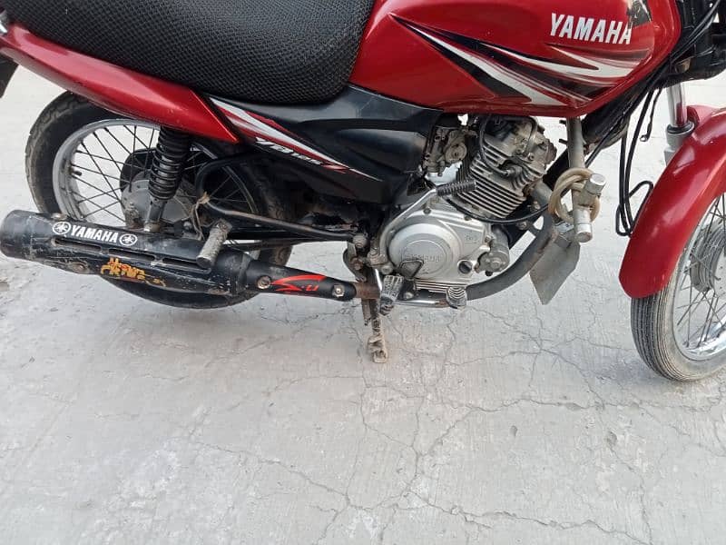 Yamaha 125 urgent sale need money all ok baik 3