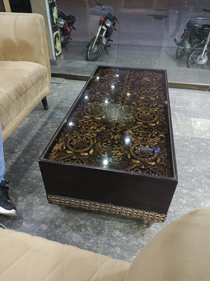 centre table just 2 month used 0