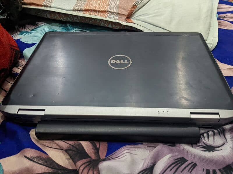 Dell Latitude E6420 0