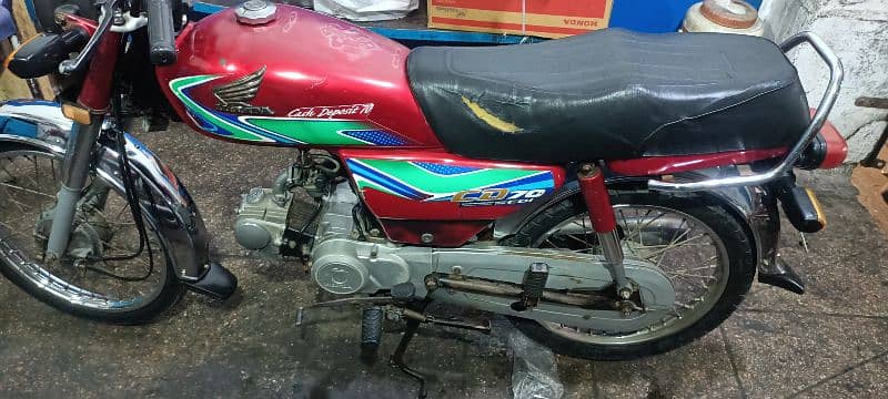 urgent sale Honda 70 2