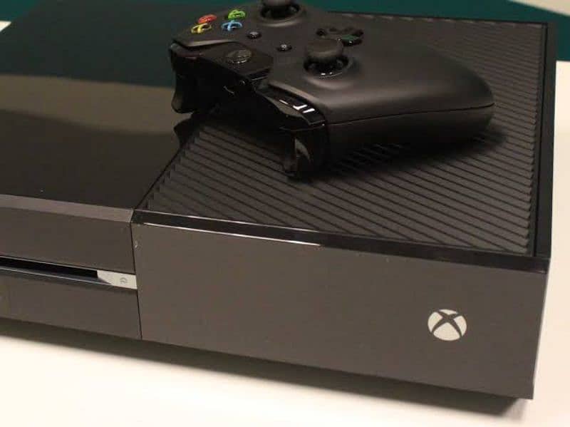 XBOX ONE 500GB with wireless controller 0