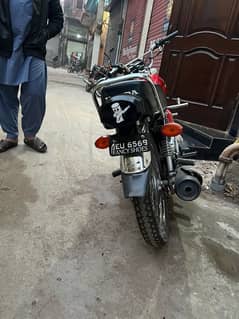 Honda 125 9/10 condition