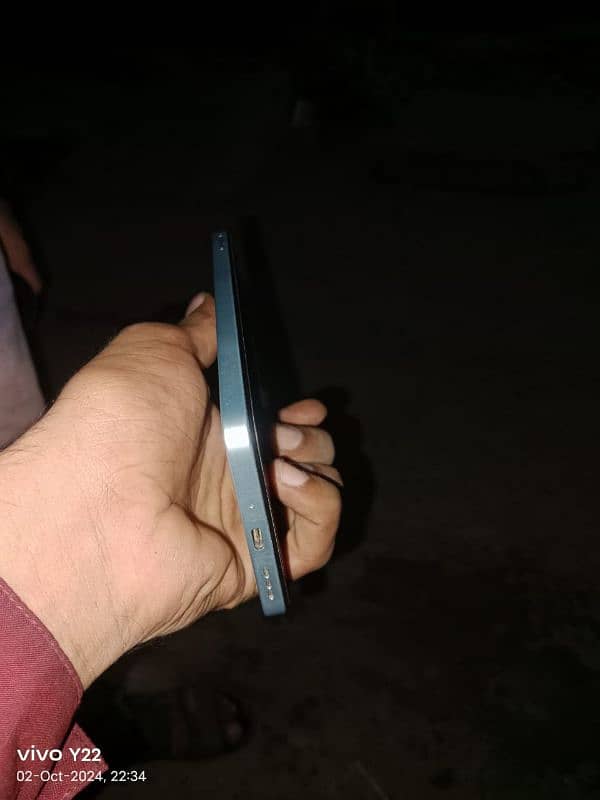 Realme C13 6/128 2