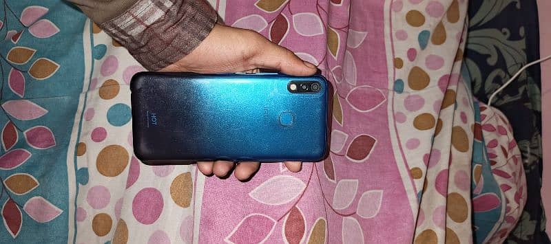 infinix hot 8 2ram 32gb ha all okay condition saf ha 1