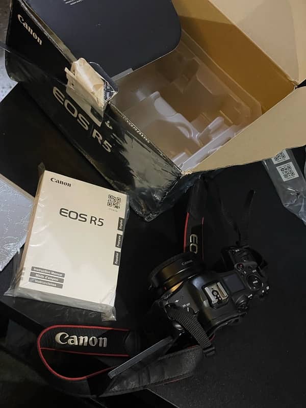 canon r5 with 2 lenses 3