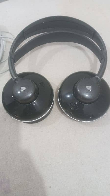 wireless headphones pair of 2 2