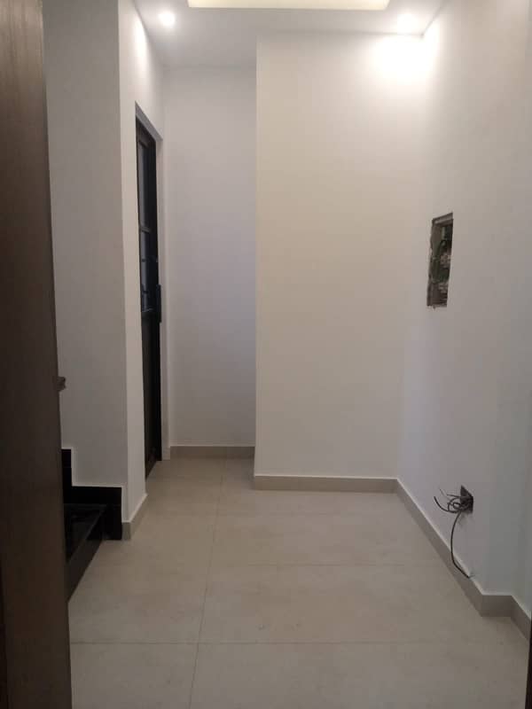 10 Marla House For Sale In Paragon City Lahore 15