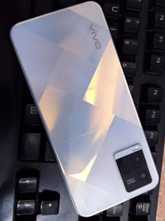 Vivo Y21A for sell, Rs: 30,000