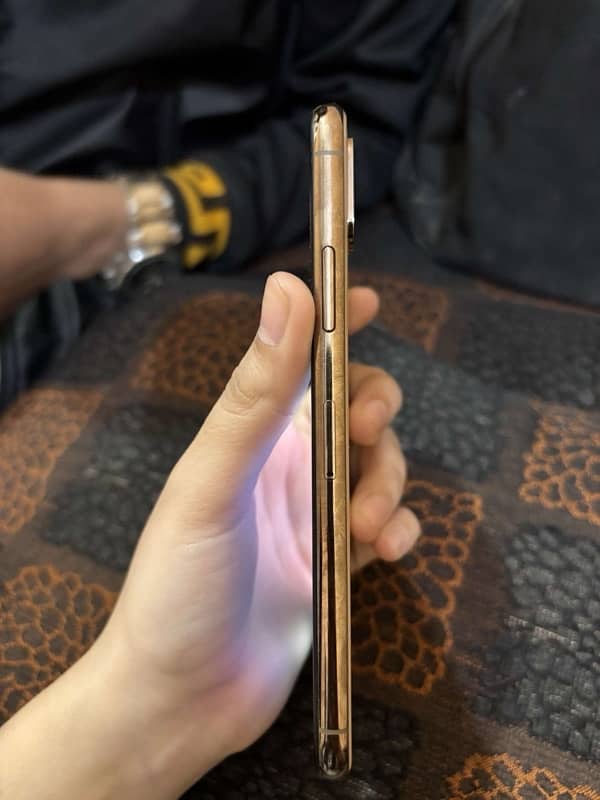 iPhone XS 2