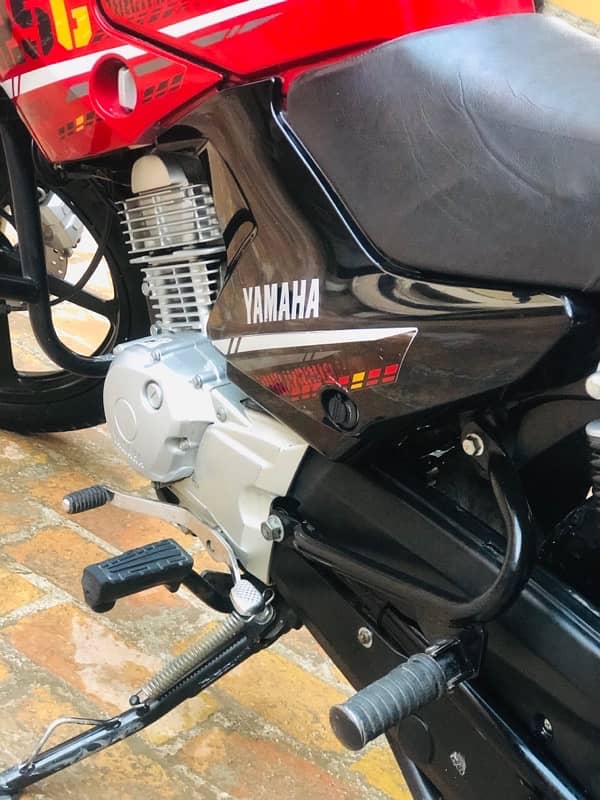 Yamaha YBR G 125 cc Blu beauty 8