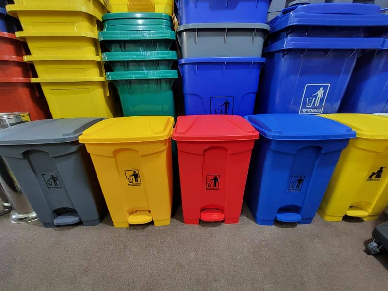 Dustbins Available in Different Sizes 6