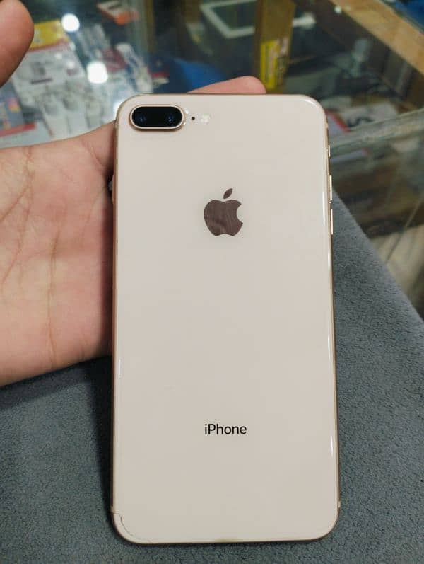 Iphone 8plus  64gb  Non pta Battery change 1