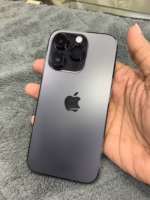 Apple i phone 14 pro 0