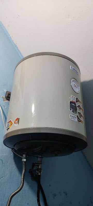 i-zone Electric geyser 2