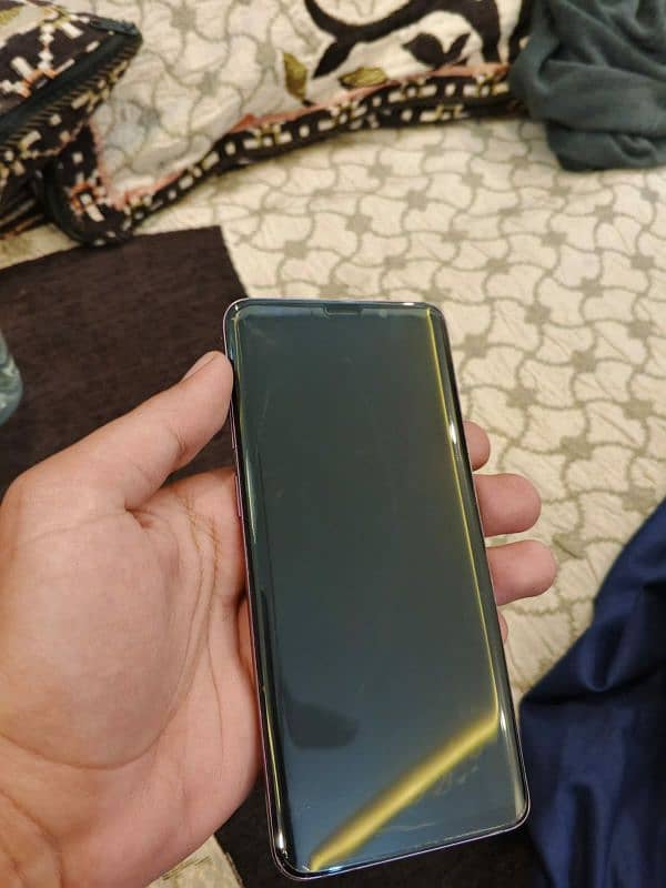 Samsung Galaxy S9 Plus 4