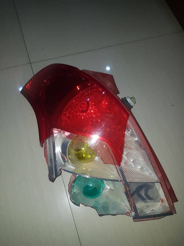 suzuki swift genuine left tail light 5