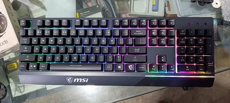 MSI VIGOR GK30 RGB Mechanical 1