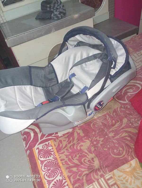 baby carrier for sale urgent 1