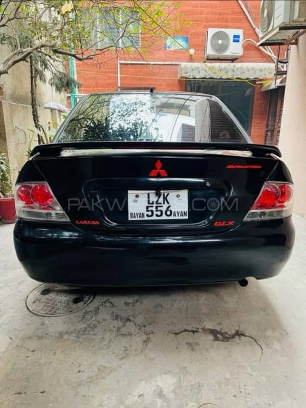 Mitsubishi Lancer 2004 3