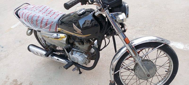 Honda 125 Karachi number special edition 2021 3