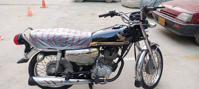 Honda 125 Karachi number special edition 2021 4