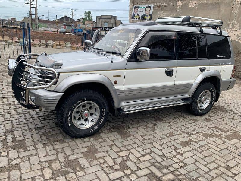 Mitsubishi Pajero Genuine Registered 2015/ Model 1994 1