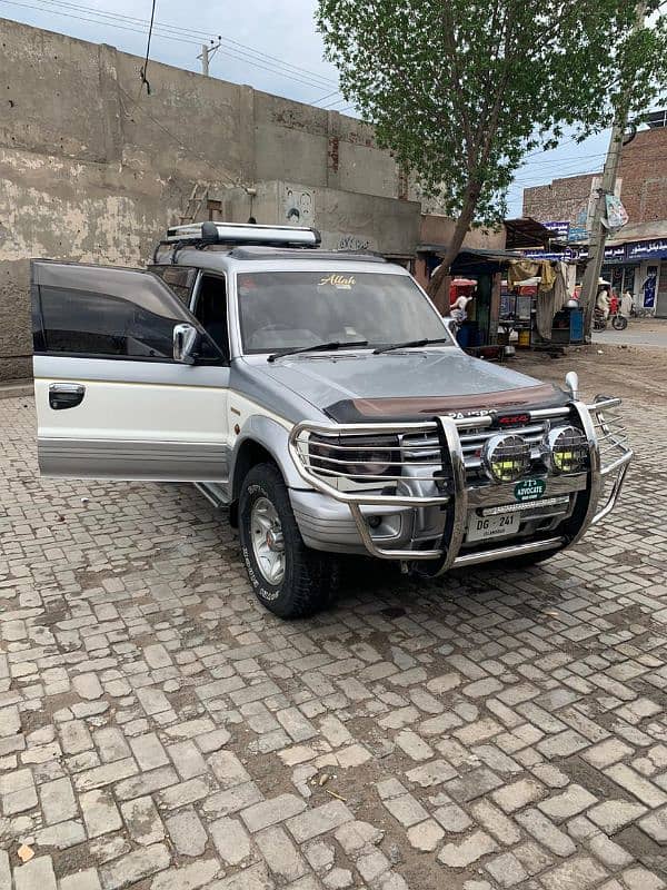 Mitsubishi Pajero Genuine Registered 2015/ Model 1994 3