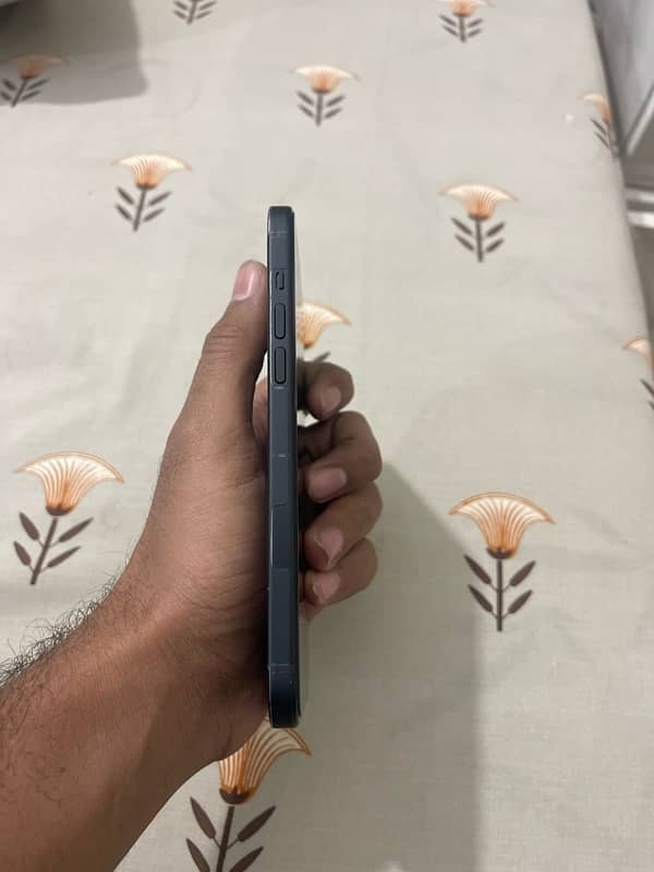 Iphone 15 plus 3