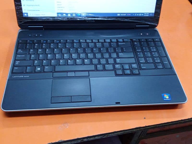 Dell Latitude 6540 3