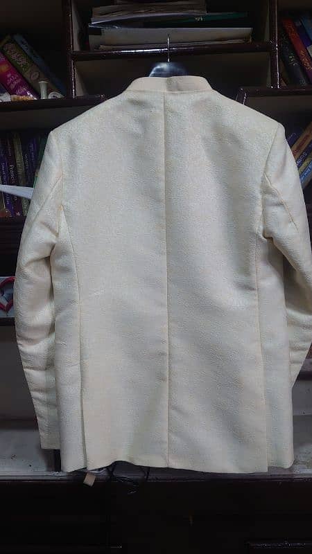 Prince coat size 40 . . 1 time use 3