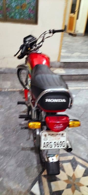 Honda cd70 3