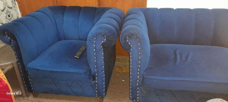 5 seater sofa 7