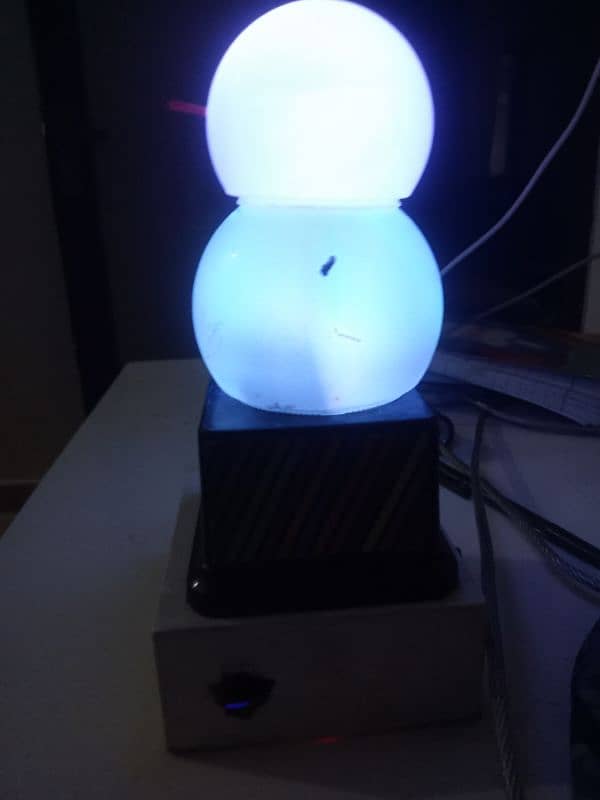 lamp and Bluetooth speaker 2