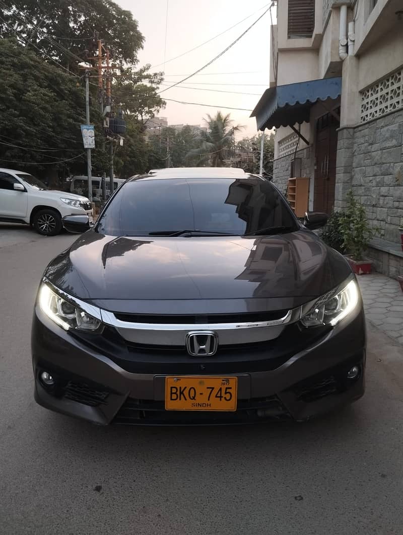 Honda Civic Oriel 1.8 i-VTEC CVT 2017 Model Excellent Condition 2