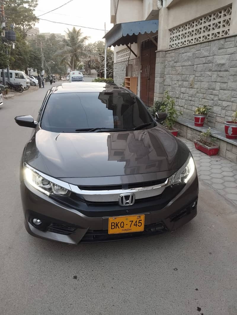 Honda Civic Oriel 1.8 i-VTEC CVT 2017 Model Excellent Condition 9