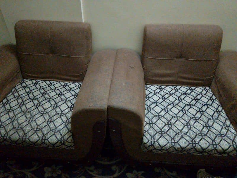 five seater sofa set available in reasonable price 0