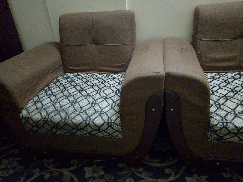 five seater sofa set available in reasonable price 2