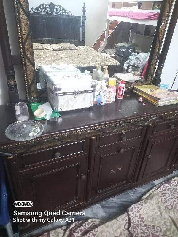 King Size bed,Dressing table for sale 4