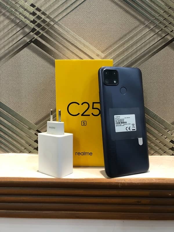 Realme C25s(with covers) 0